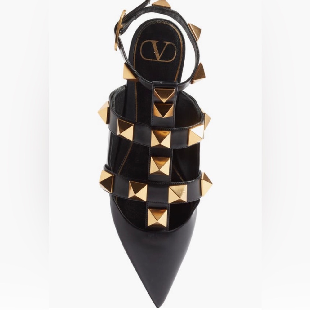 NIB $1190 Valentino Garavani Roman Stud Ankle Strap Flat, Nero - 6 US / 36 EU! - Picture 5 of 5